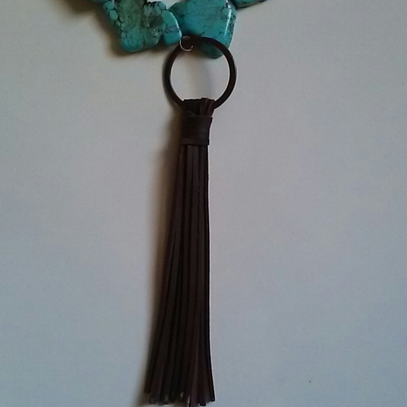 Turquoise Stone Necklace - Picture 4 of 6